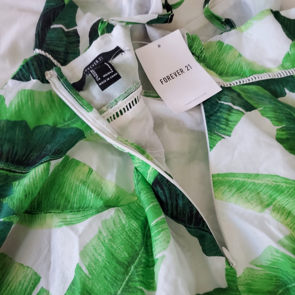Dress - Picture 10 of 12
